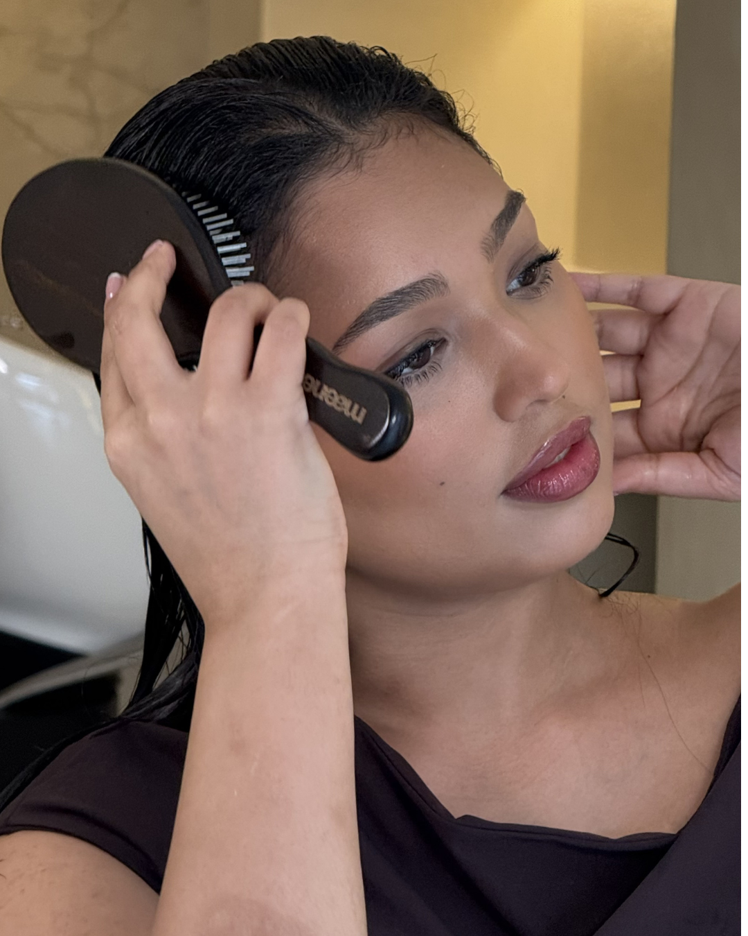 How to enhance natural curls at home. Step by step guide.